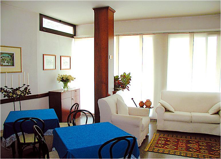 Hotel Aurora Treviso Buitenkant foto