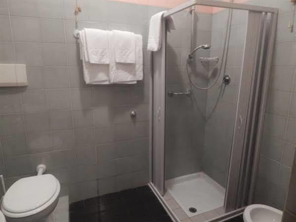 Hotel Aurora Treviso Buitenkant foto